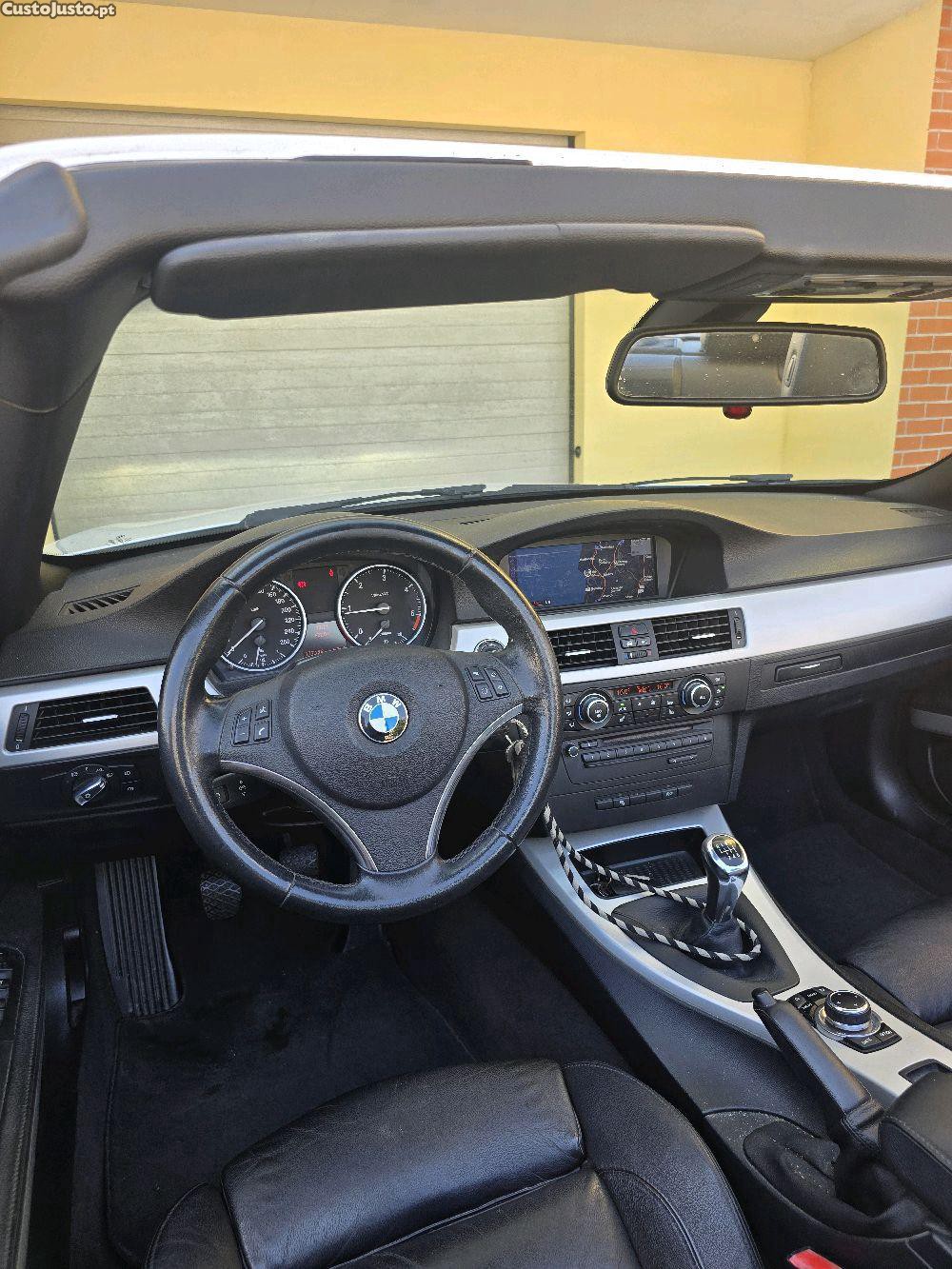 BMW 320 LCI — fotografia 3