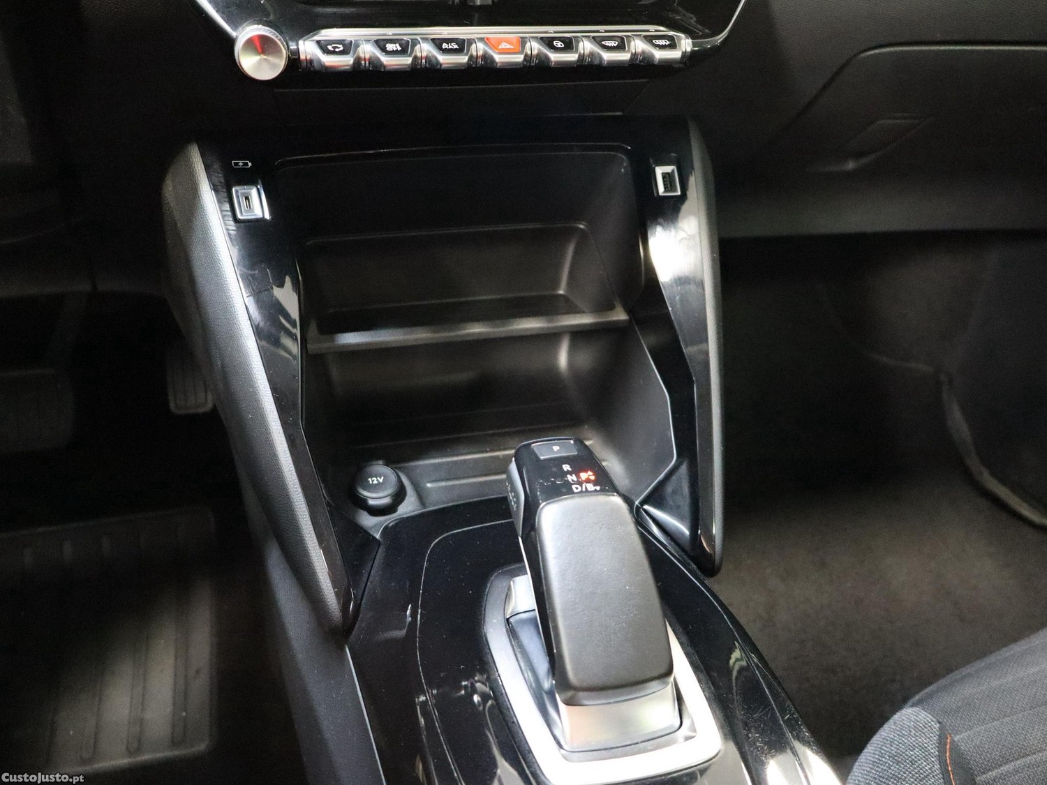 Peugeot 208 50 kWh Active — fotografia 8