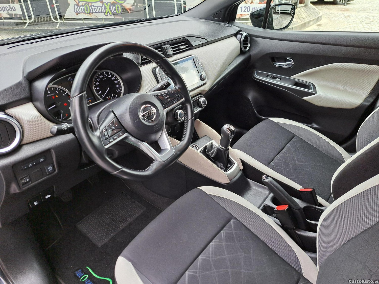 Nissan Micra 1.0 IG-T N-Connecta - 19 foto 5