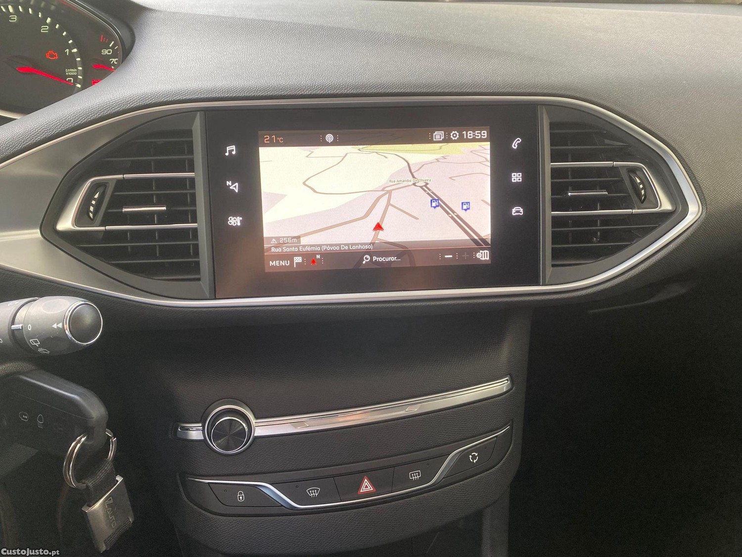 Peugeot 308 1.5 BlueHDi Style — fotografia 6
