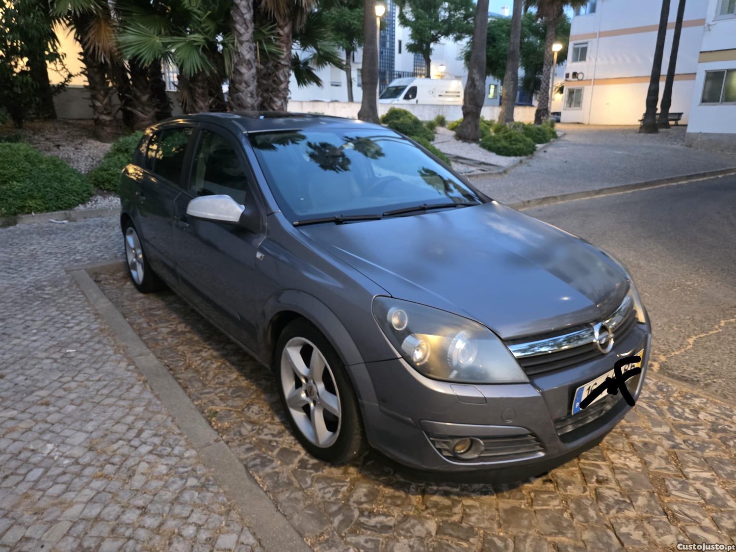 Opel Astra 1.9 cdi 150 cv — fotografia 5