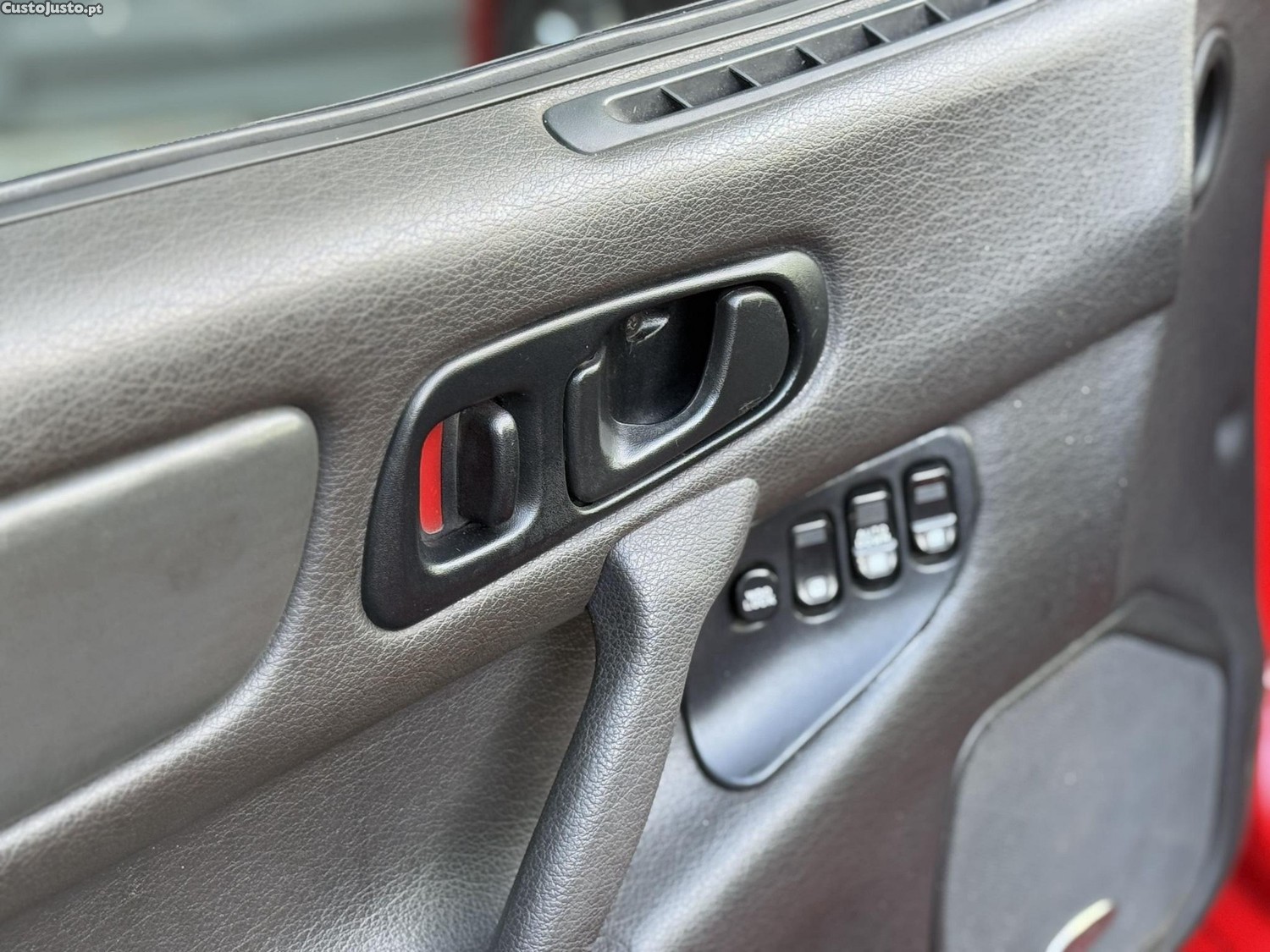 Mitsubishi 3000 GT 3.0 V6 — fotografia 13