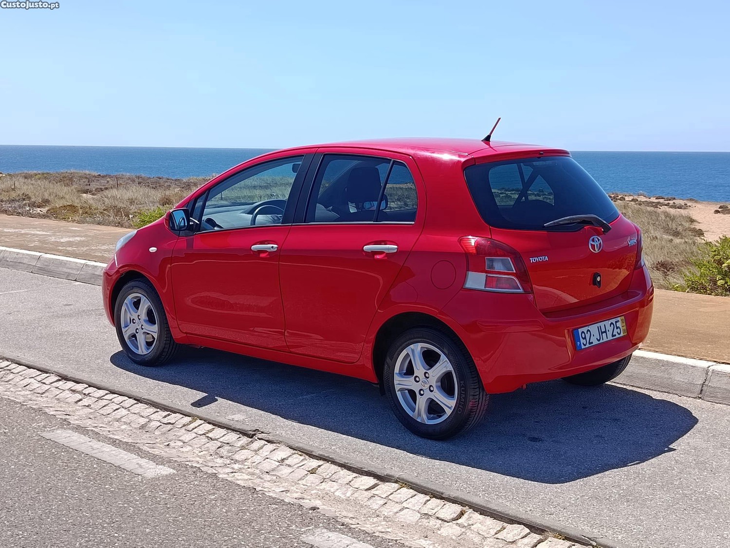 Toyota Yaris 1.0 Vvti Sport Nacional — fotografia 3