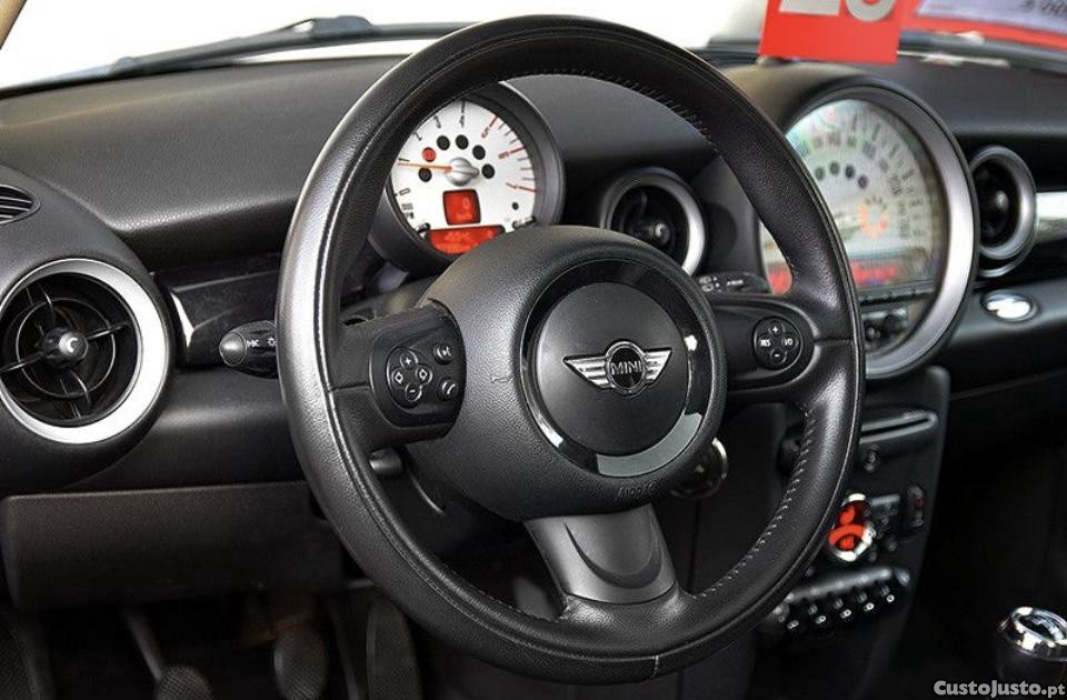 MINI Cooper D 1.6 112 CV — photo 3