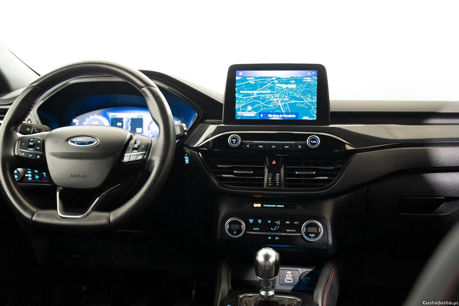 Ford Kuga 1.5 EcoBoost Titanium — fotografia 17