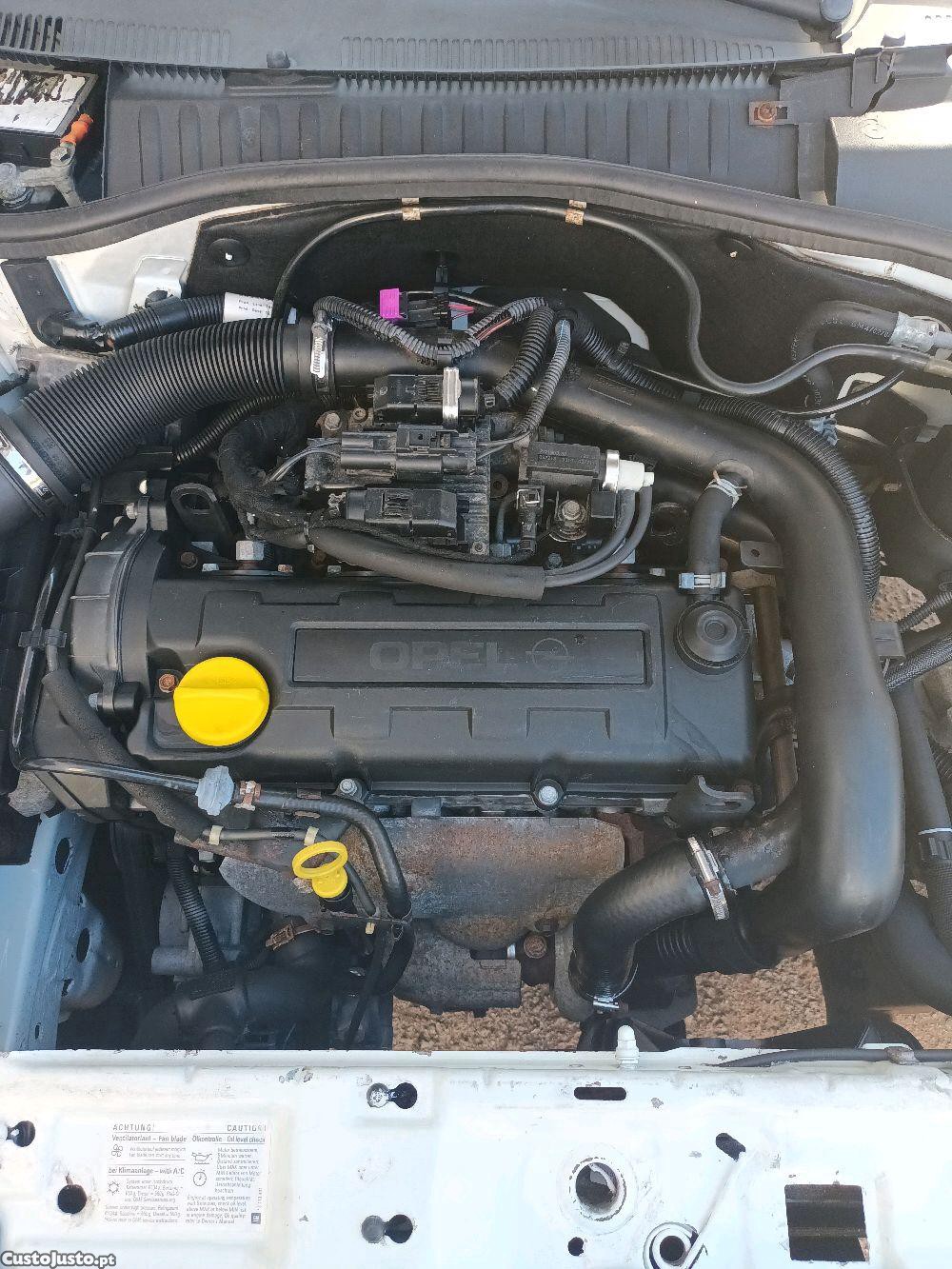 Opel Combo 1.7di — fotografia 2