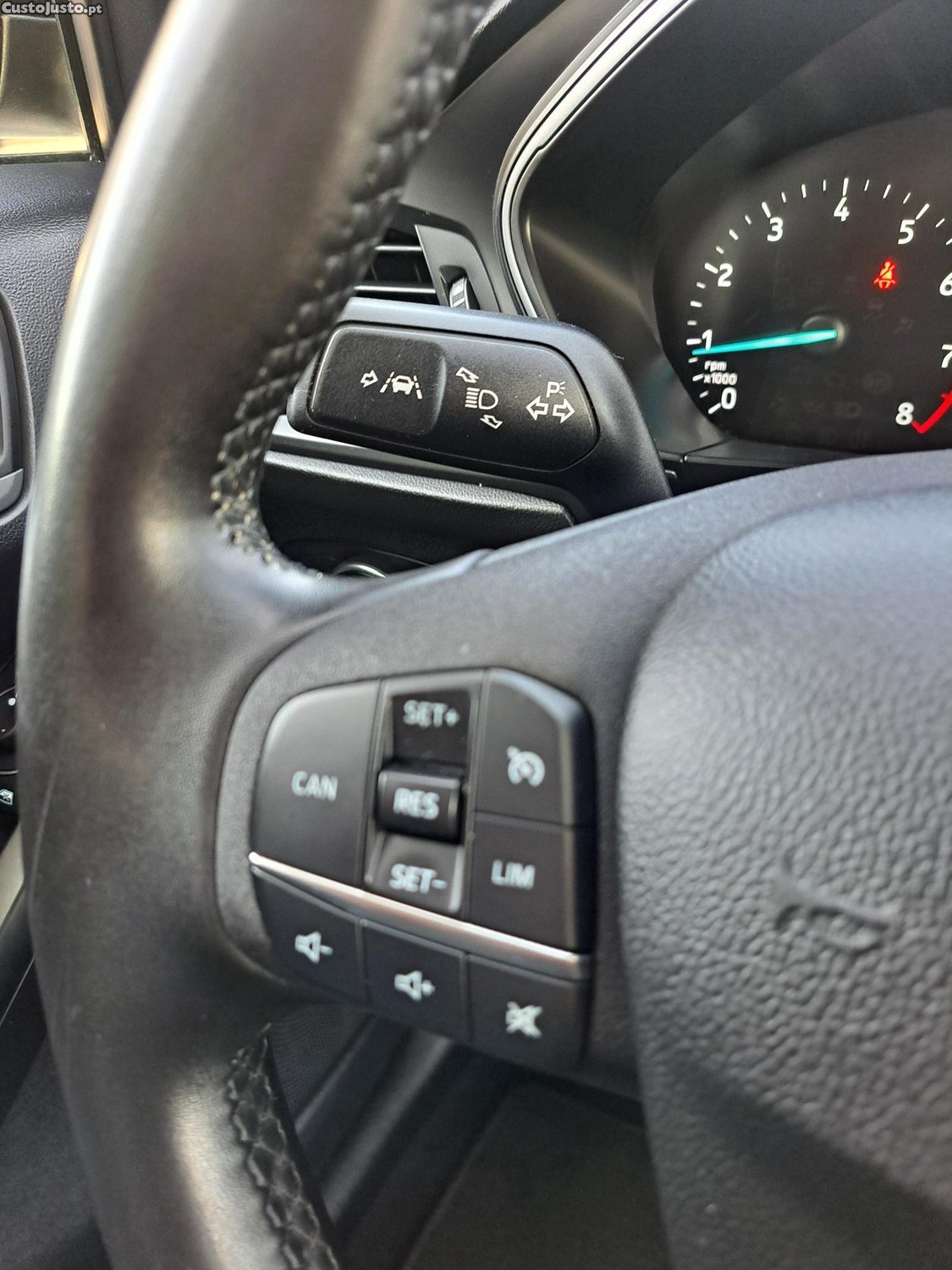 Ford Focus 1.0 EcoBoost MHEV Connected — fotografia 17