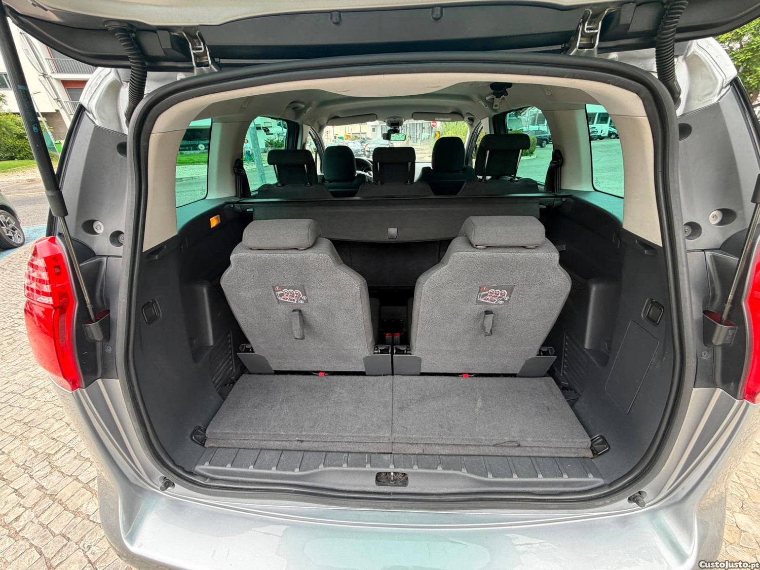 Peugeot 5008 1.6 hdi active pack business — fotografia 6