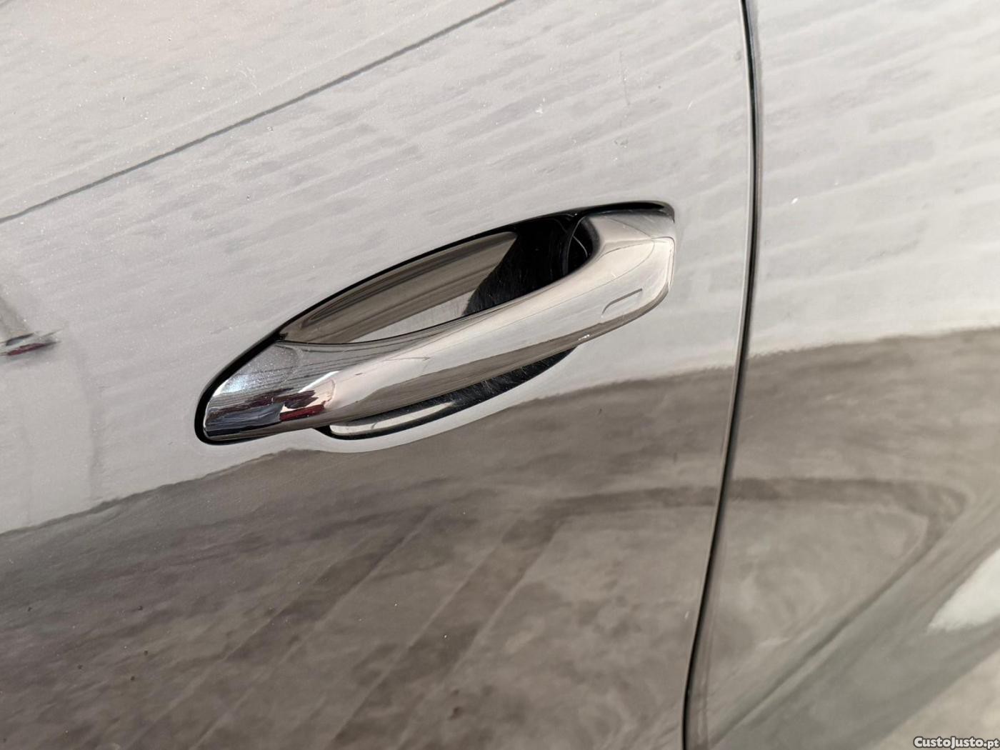 Porsche Cayenne 3.0 V6 — fotografia 13