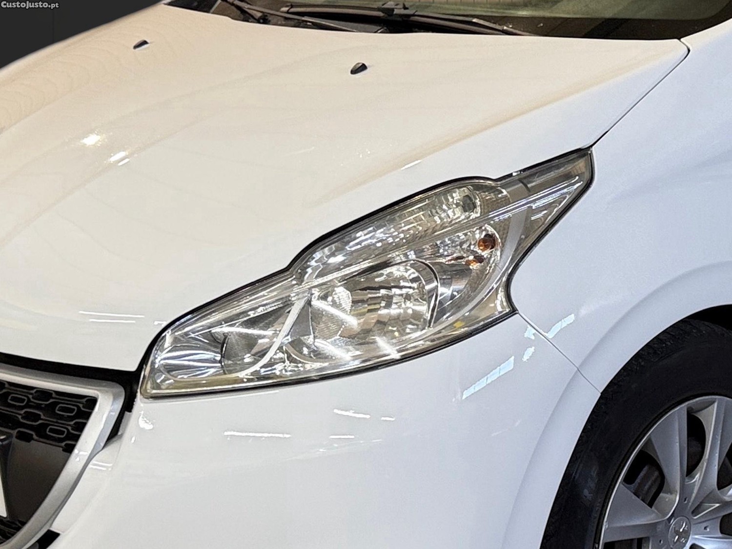 Peugeot 208 1.4 HDI — fotografia 8