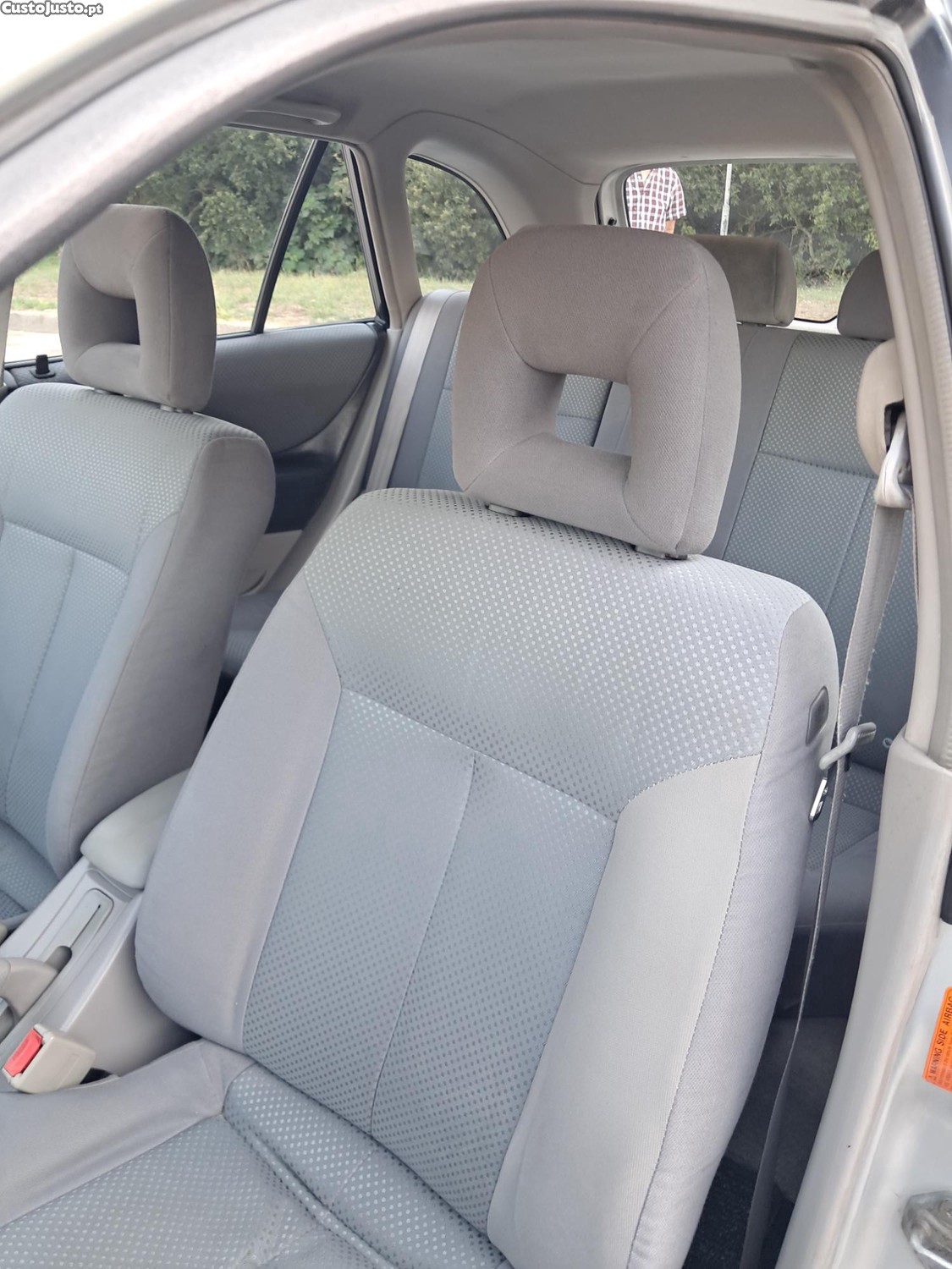 Mazda 323 (/F) — fotografia 2