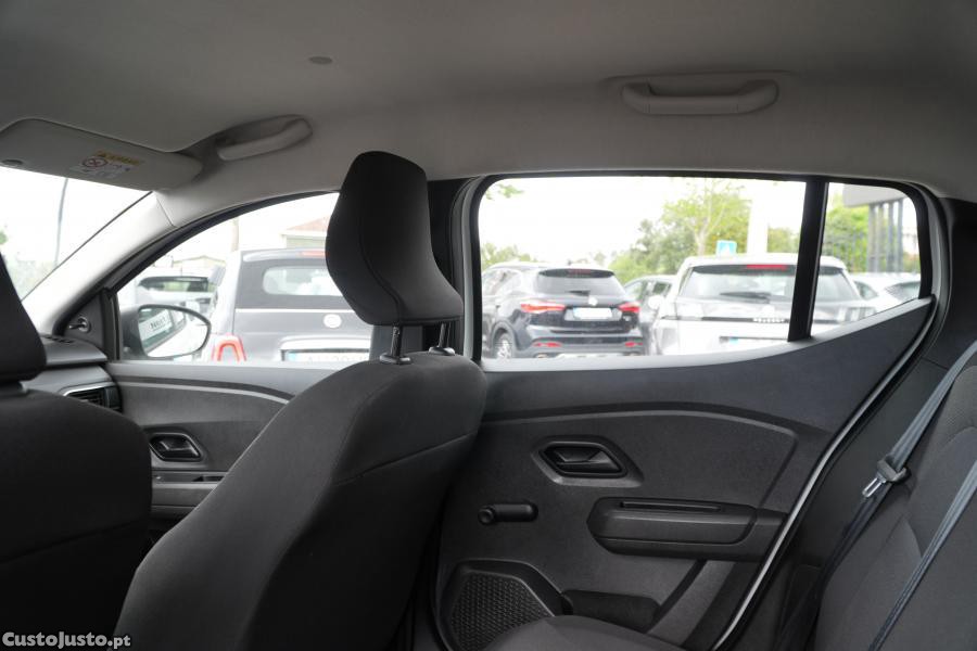 Dacia Sandero 1.0 SCe Essential — fotografia 7