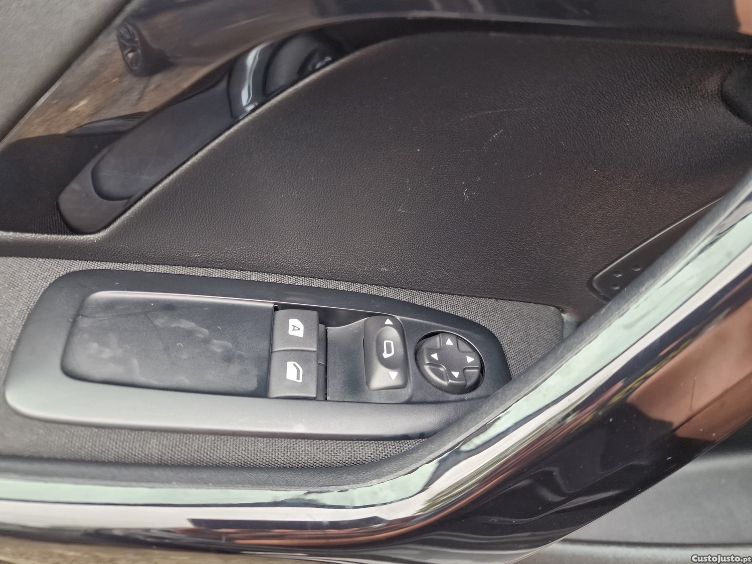 Peugeot 208 1.5 HDI STYLE 100CV — fotografia 4