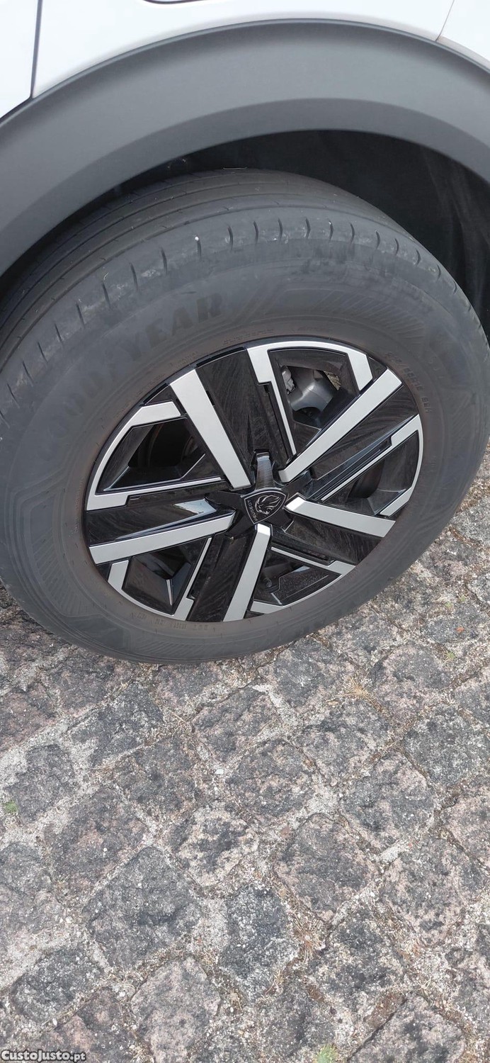 Peugeot 2008 Active 1.2 puretech — fotografia 5