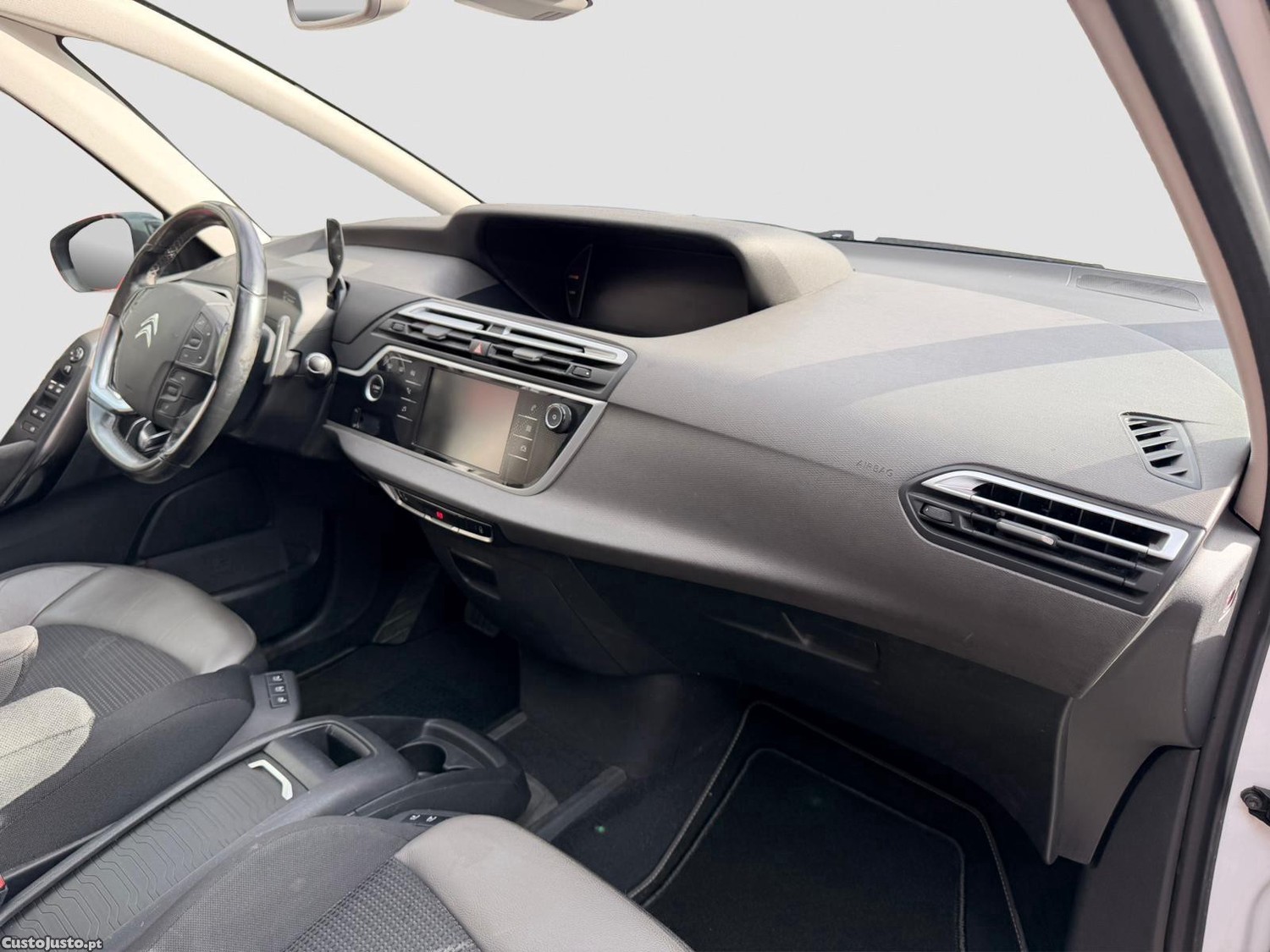 Citroën C4 Spacetourer 1.2 PureTech Shine. — fotografia 12