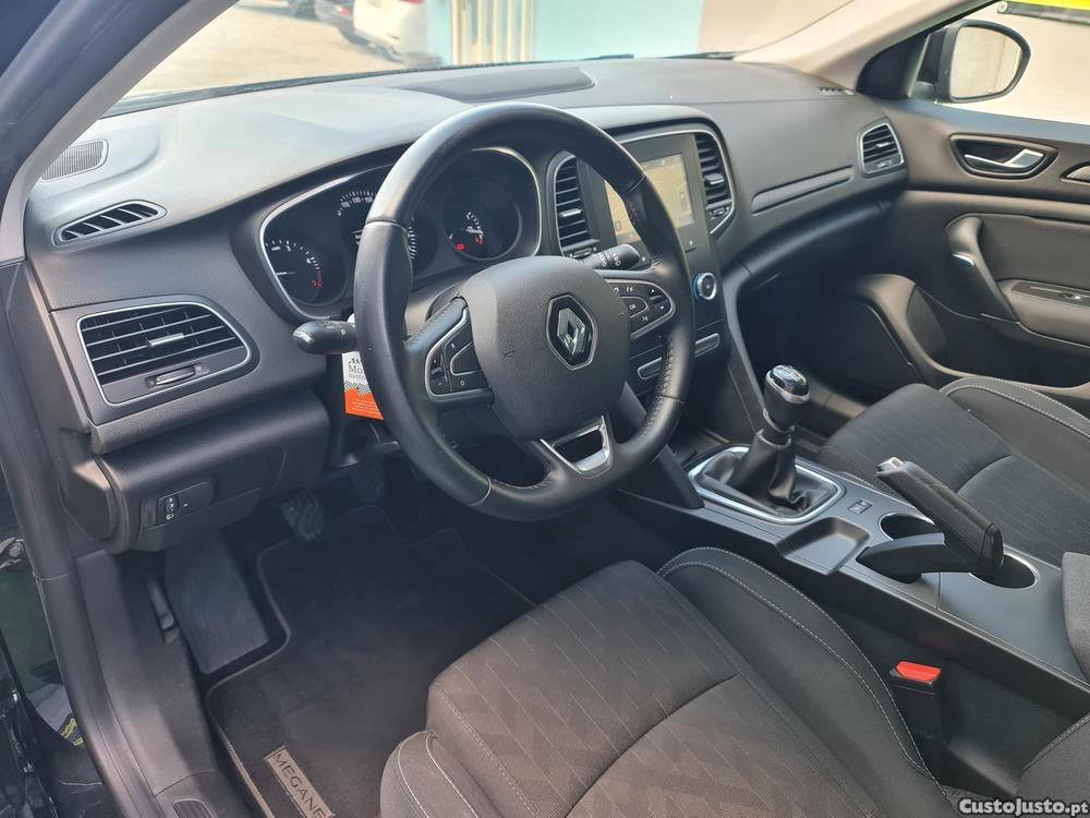 Renault Mégane 1.5 DCI Limited 115cv — fotografia 8