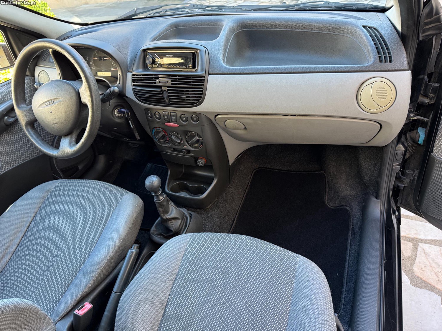 Fiat Punto 1.2 — fotografia 5