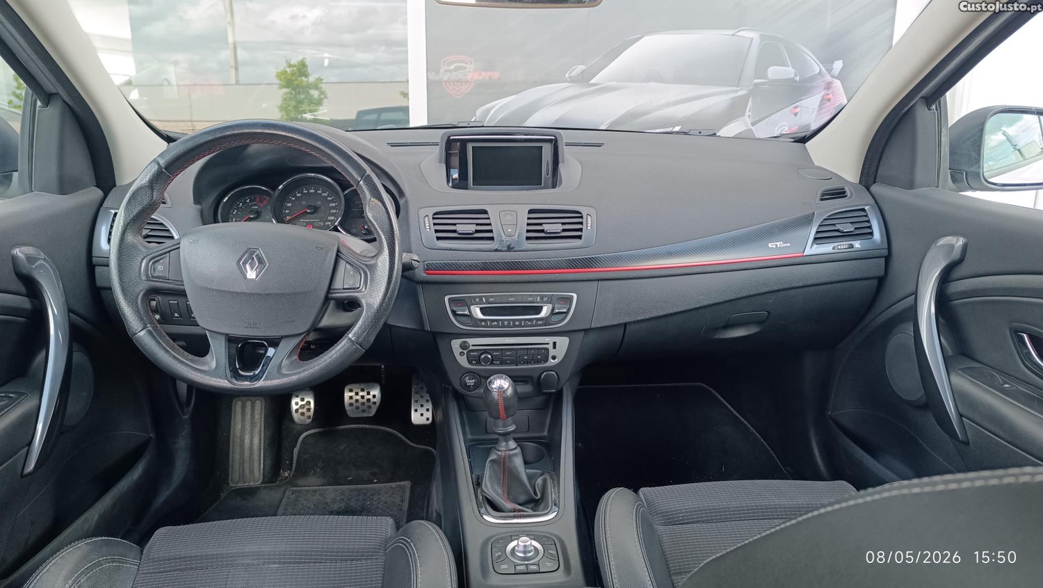 Renault Mégane GT-LINE GPS Nacional 133.994kms — fotografia 5