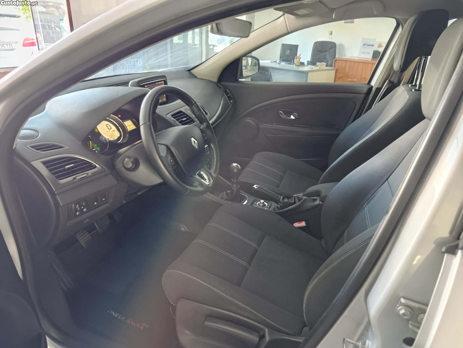 Renault Mégane 1.5 DCI110 cv — fotografia 7