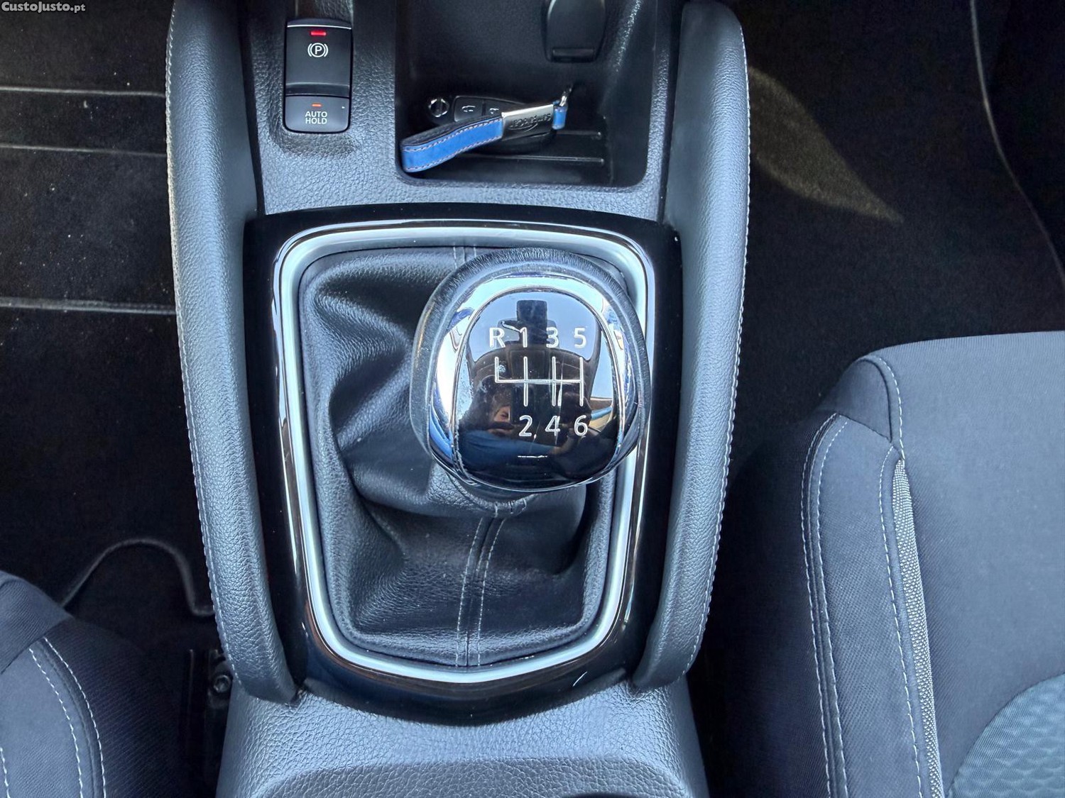 Nissan Qashqai 1.3 DIG-T N-Connecta J18 Led — fotografia 5