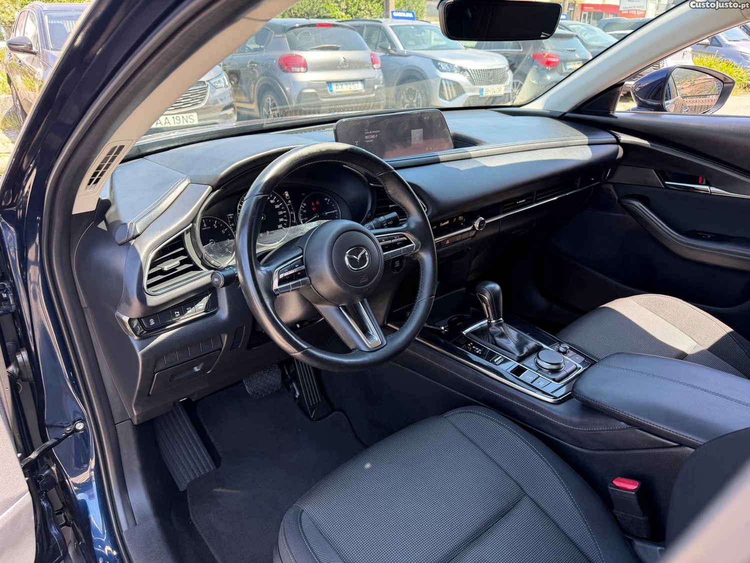Mazda CX-30 2.0 e-Skyactiv-G Exclusive-line AT — fotografia 18