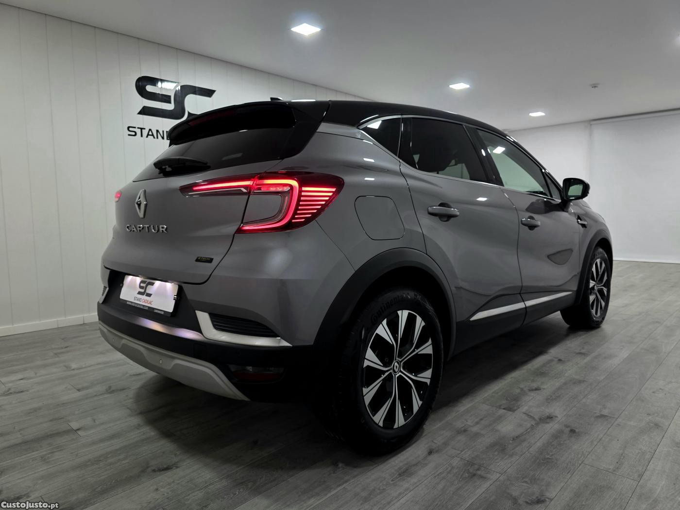 Renault Captur 1.6 E-Tech Full Hybr — fotografia 22