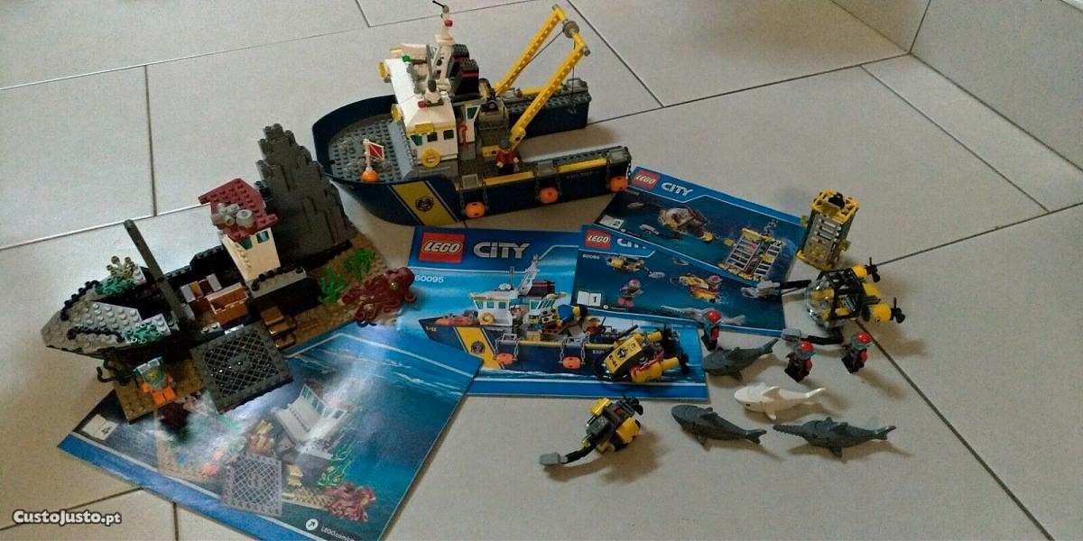 Lego City Barco de exploração 60095