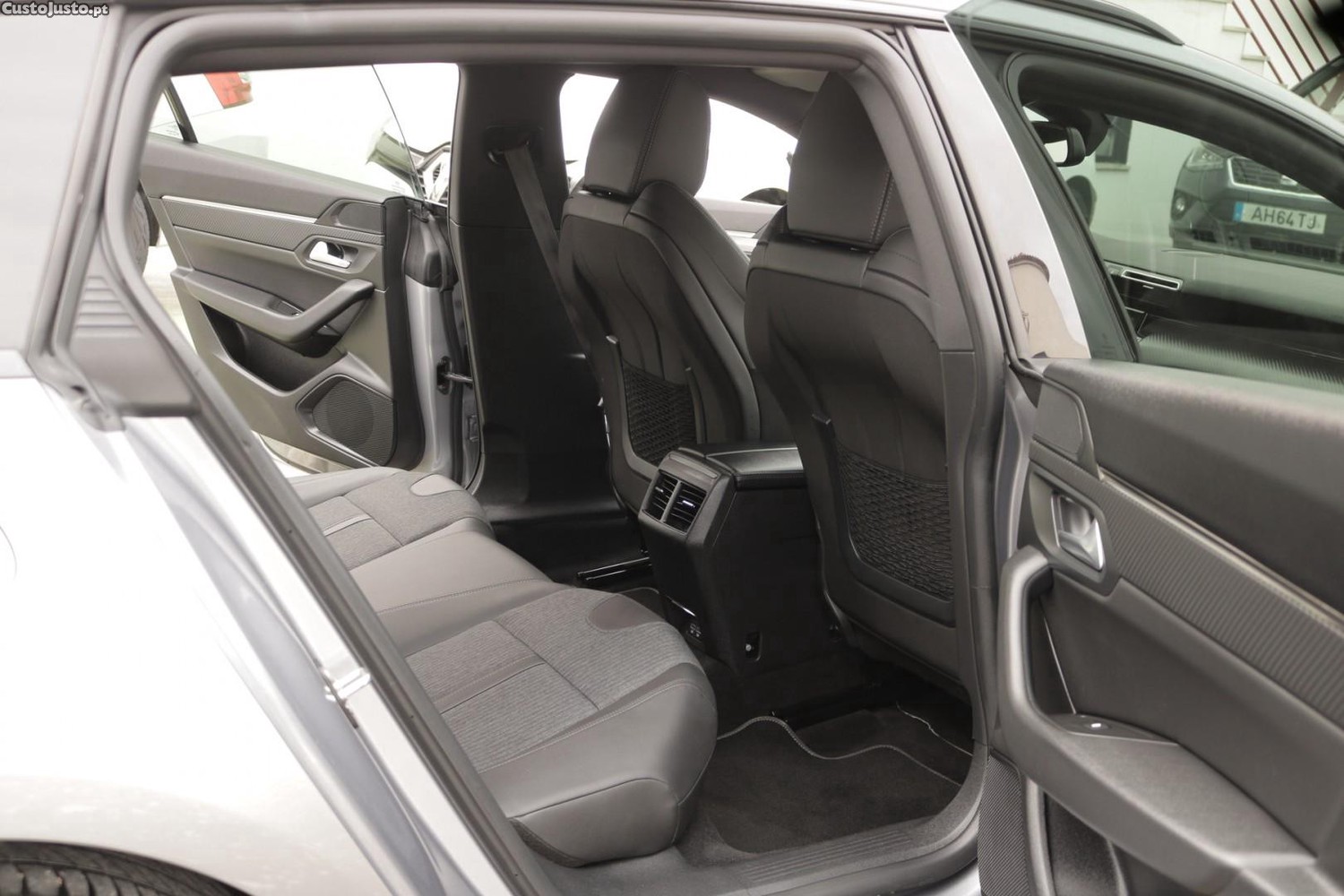 Peugeot 508 SW 1.6 Hybrid Allure Pack e-EAT8 225cv — fotografia 33