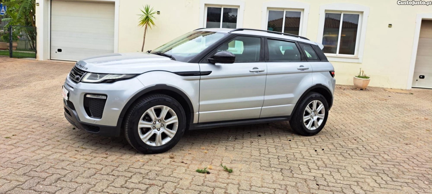 Land Rover Evoque 2.0 e D4 SE — fotografia 11