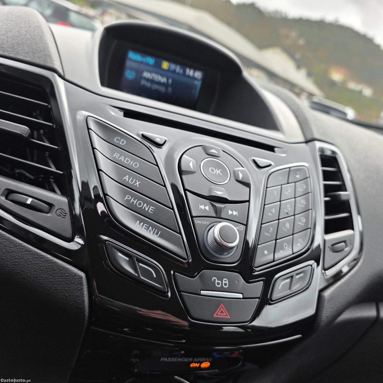 Ford Fiesta 1.5 TDCi Titanium — fotografia 18
