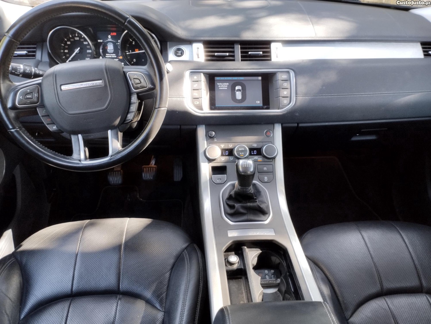 Land Rover Evoque 2.0 TD4 SE DYNAMIC - "NACIONAL - C/ GARANTIA" - "Distribuição Mudada" - "Classe 1 Port." — fotografia 7