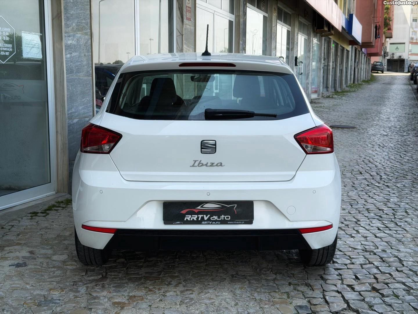 SEAT Ibiza 1.0 TSI Reference — fotografia 11
