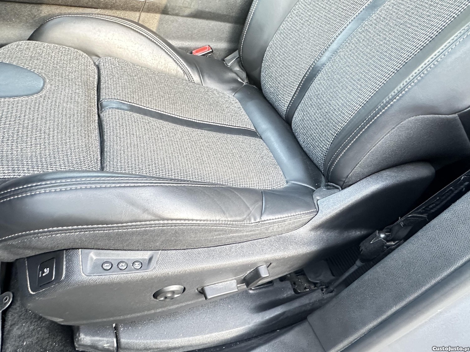 Peugeot 5008 Allure — fotografia 6