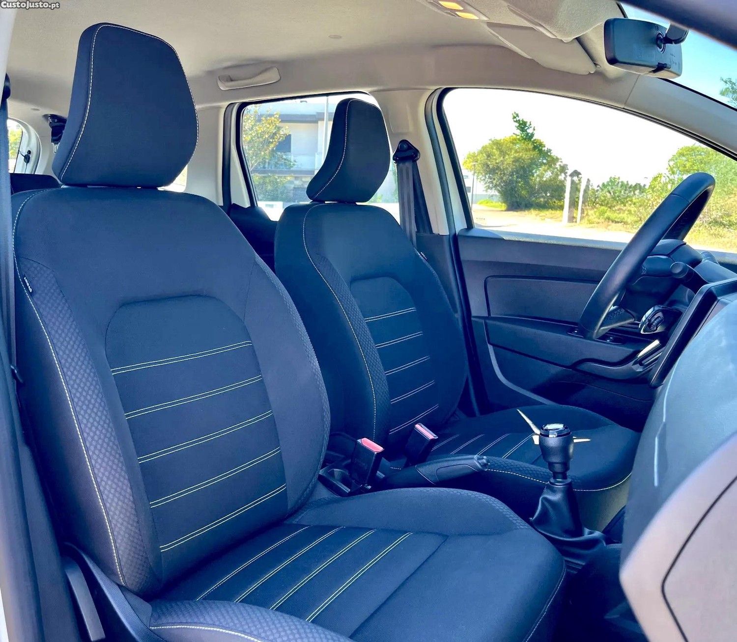 Dacia Duster 1.0 TCe ECO-G Expression Bi-Fuel 101 cv — fotografia 2