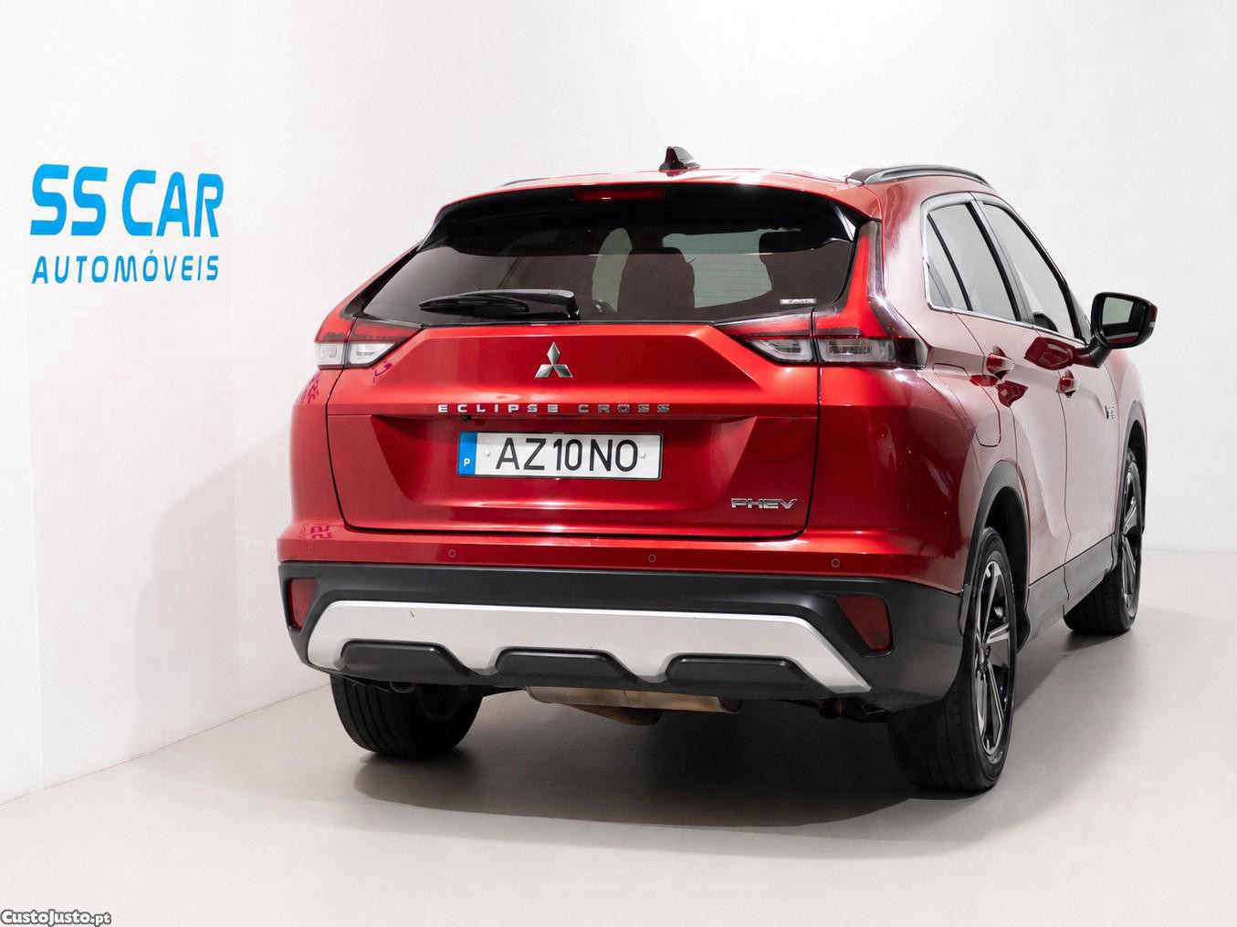 Mitsubishi Eclipse Cross 2.4 PHEV eMotion — fotografia 25