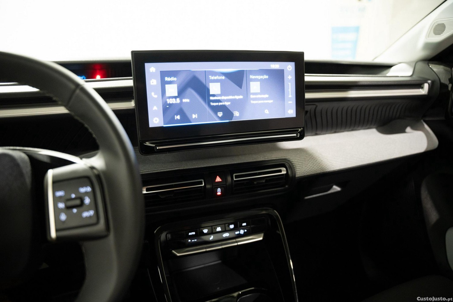 Citroën e-C3 44 kWh Autonomia Conforto Max — fotografia 11