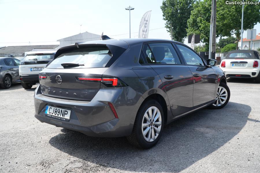 Opel Astra 1.2 T Edition — fotografia 7