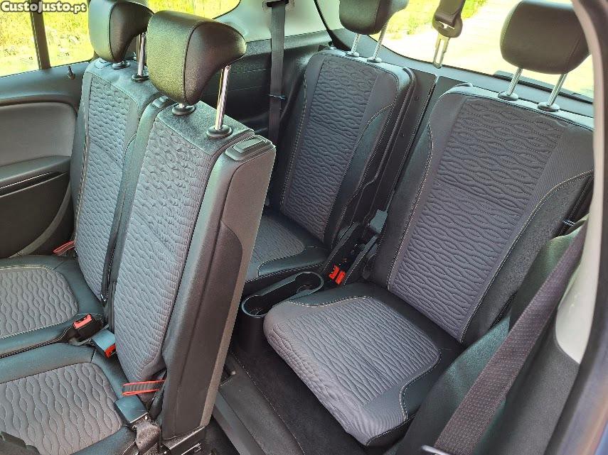 Opel Zafira 1.6 CDTI 135 CV/ 7 Lugares / 144 Mil Kms — fotografia 3