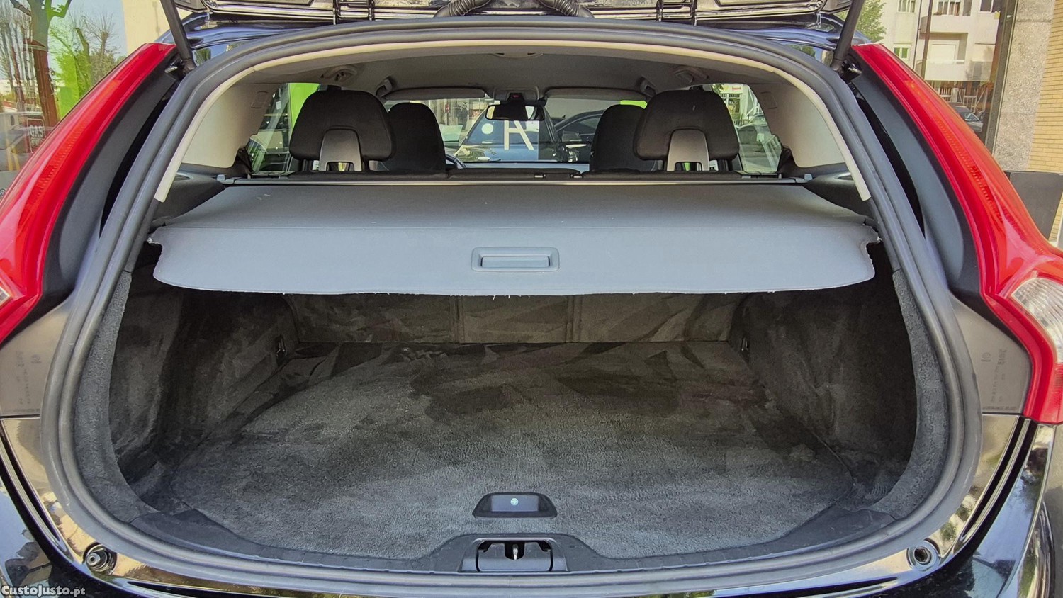 Volvo V60 1.6d D2 115cv — fotografia 3