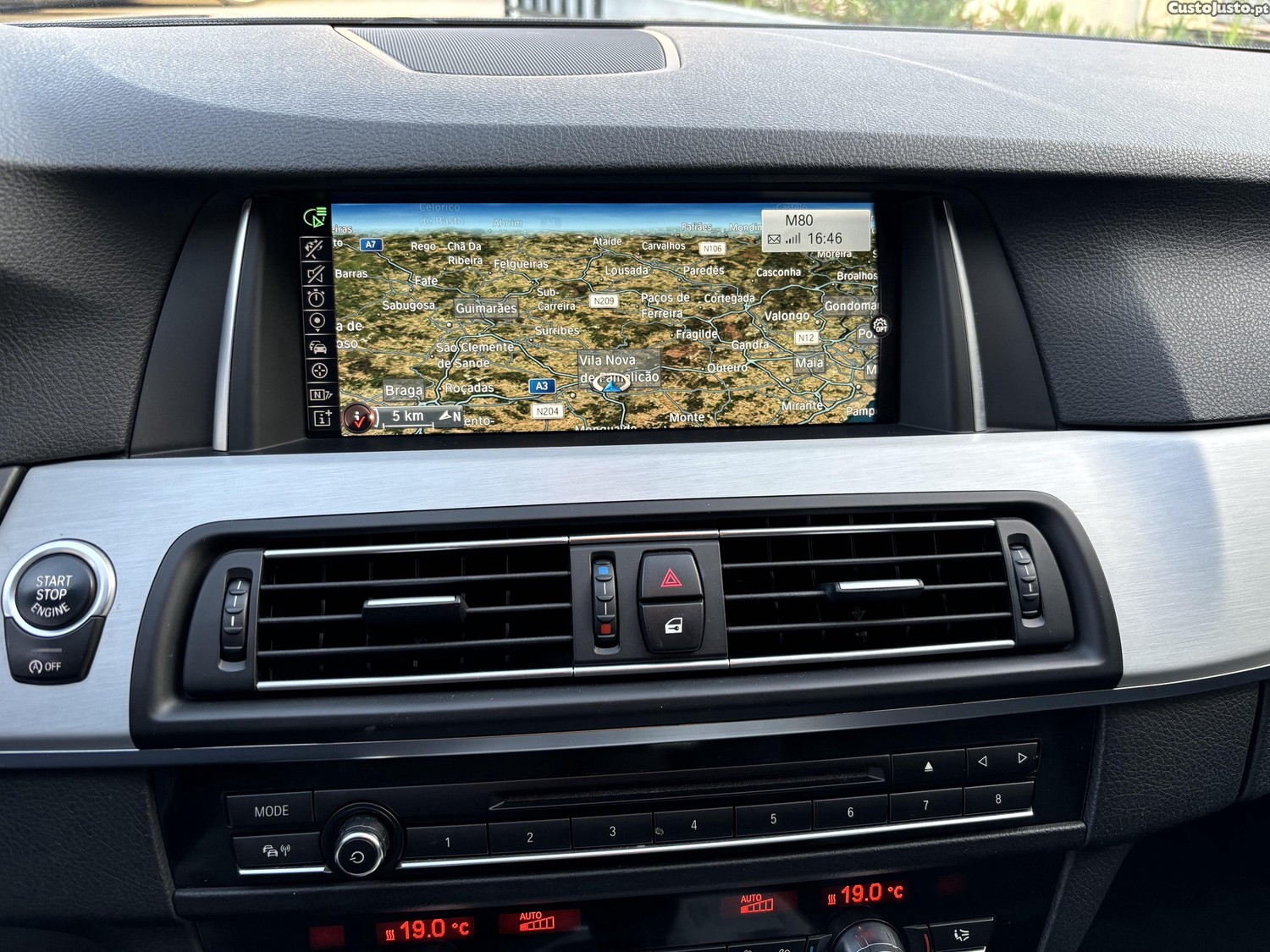 BMW 520 D Touring 190cv Line Luxury — fotografia 4