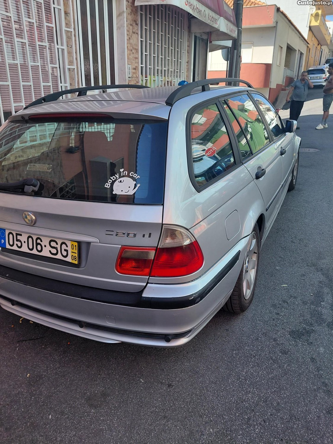 BMW 320 3ER REIHE — fotografia 2