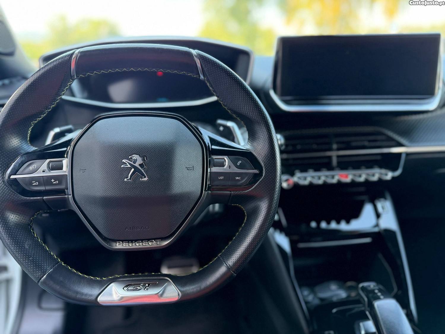 Peugeot 2008 1.2 PureTech GT Line EAT8 — fotografia 7