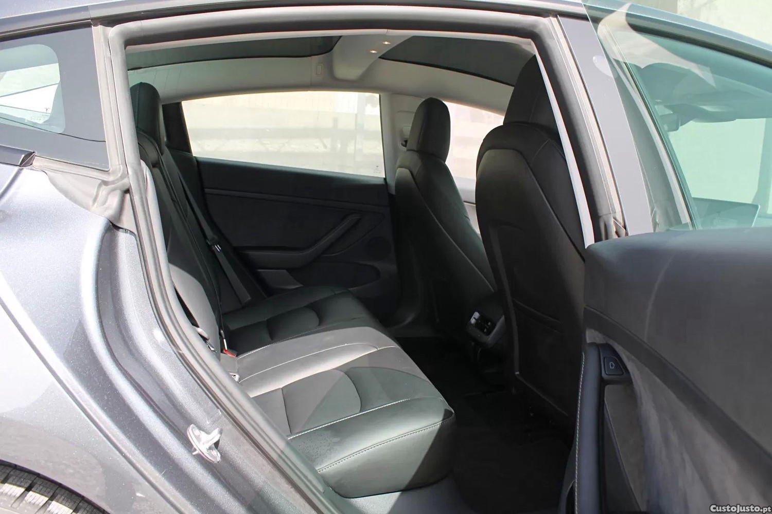 Tesla Model 3 Long range awd dual motor — fotografia 10