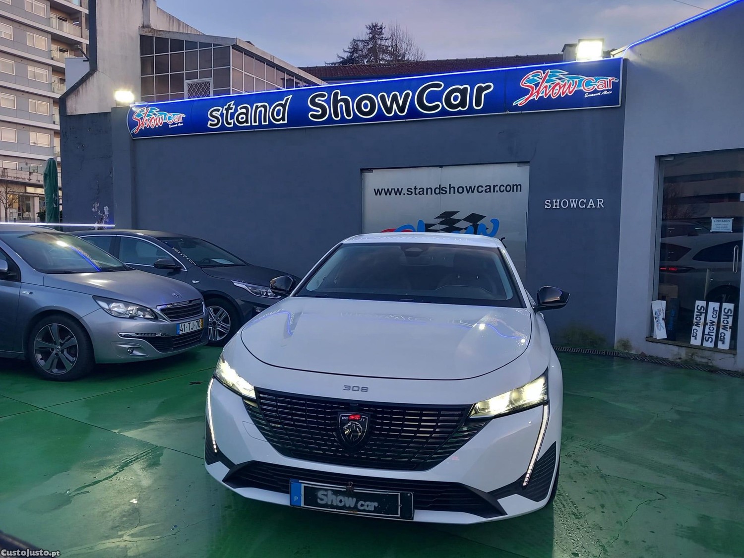 Peugeot 308 SW 1.5 BlueHDi Allure Pack EAT8 - 23 foto 2