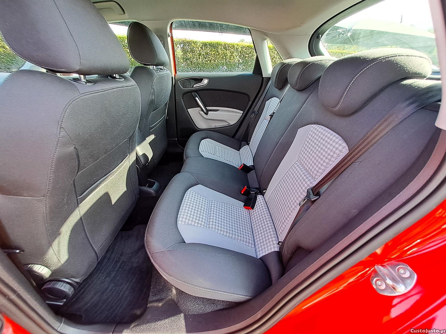 Audi A1 S-LINE 2.0 TDI SPORTBACK 143CV DIESEL 2013 — fotografia 2
