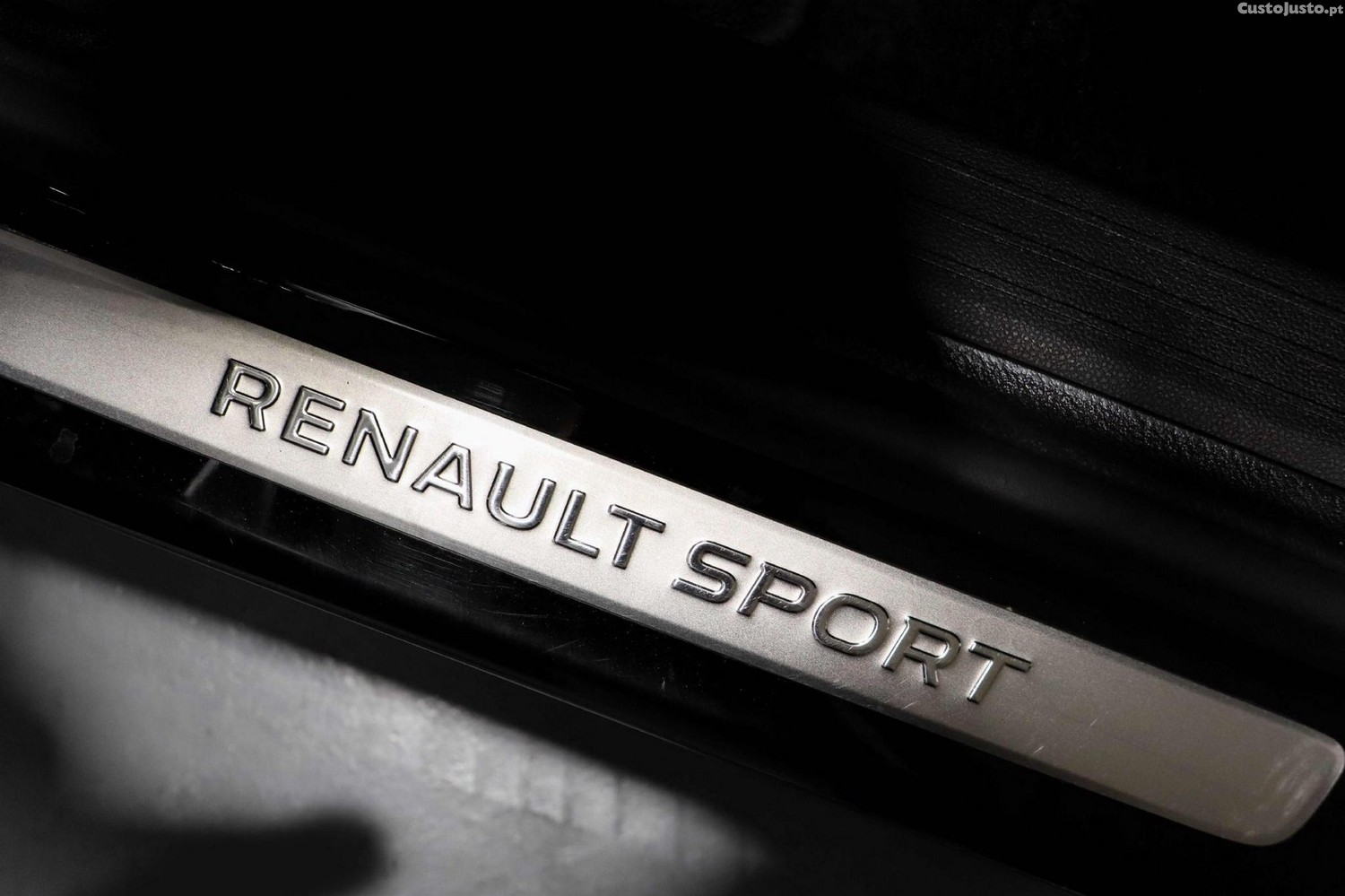 Renault Captur 1.0 TCe RS Line — fotografia 16