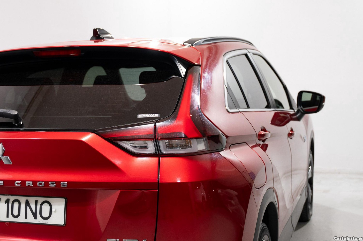 Mitsubishi Eclipse Cross 2.4 PHEV eMotion — fotografia 24