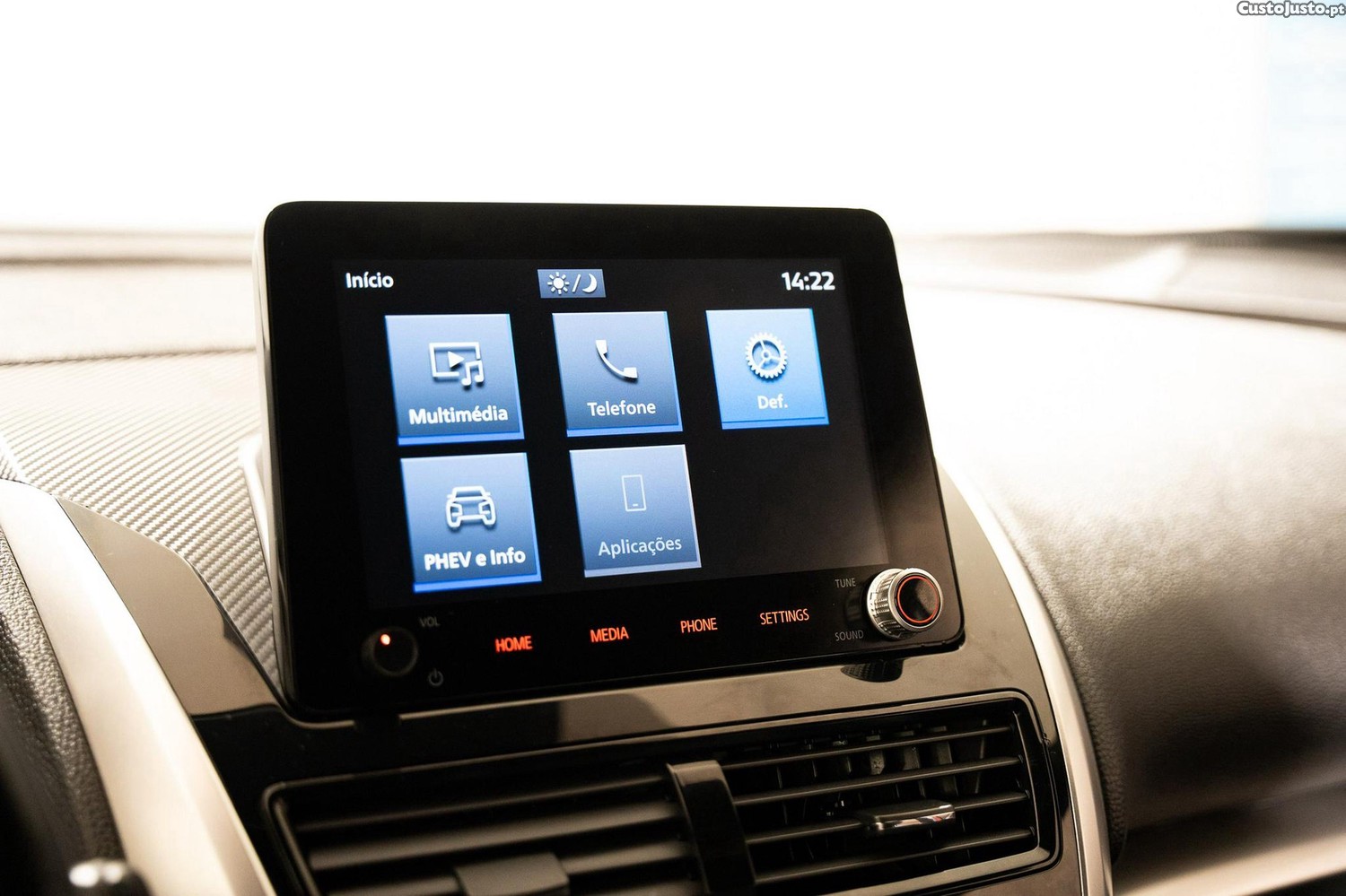 Mitsubishi Eclipse Cross 2.4 PHEV eMotion — fotografia 10