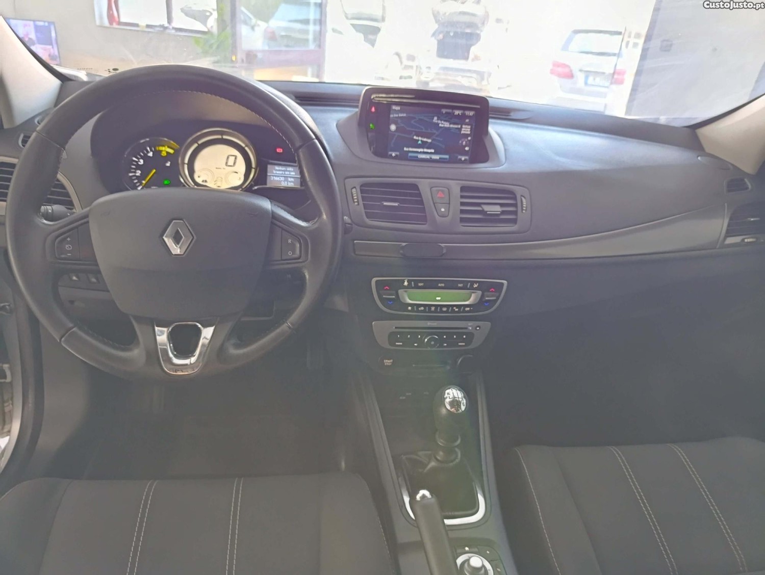 Renault Mégane 1.5 DCI110 cv — fotografia 6