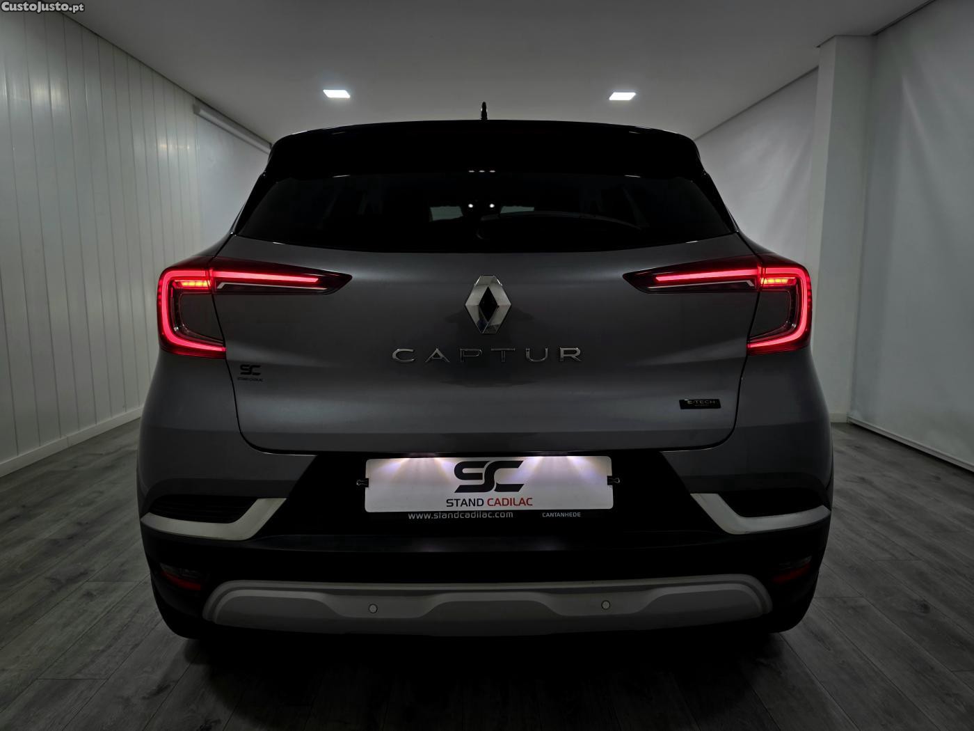 Renault Captur 1.6 E-Tech Full Hybr — fotografia 20